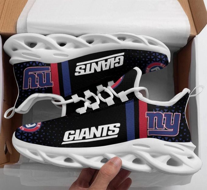 New York Giants Men’S And Women’S Black Or White Max Soul Sneakers V3