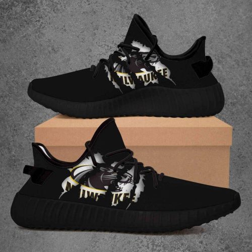 Wisconsin-Milwaukee Panthers Ncaa Yeezy Sneaker For Men Women Fans