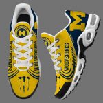 Michigan Wolverines NCAA Air Max Plus Sport Sneakers For Fan Gifts