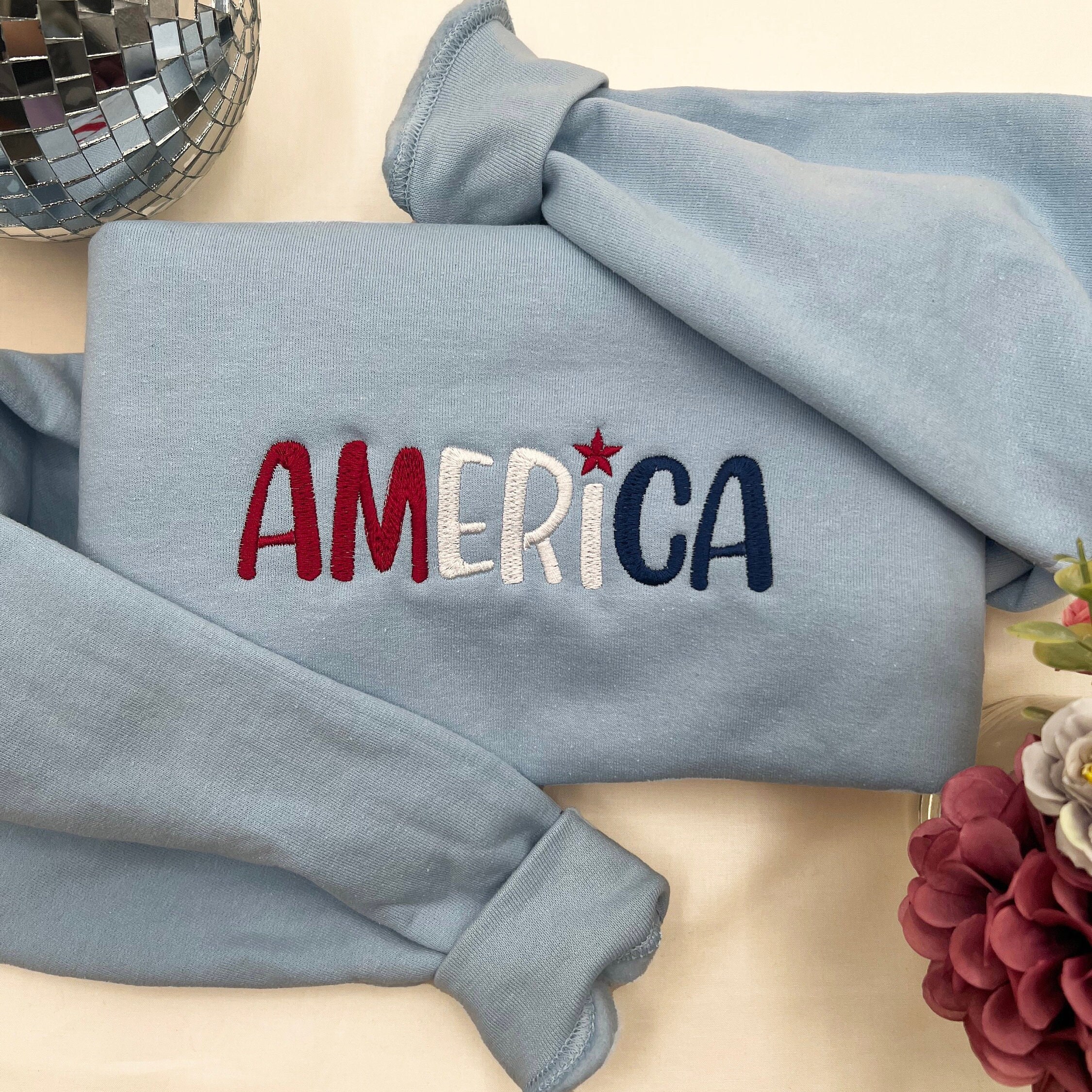 Retro America Sweatshirt: July 4th USA Patriotic & Memorial Day Shirt