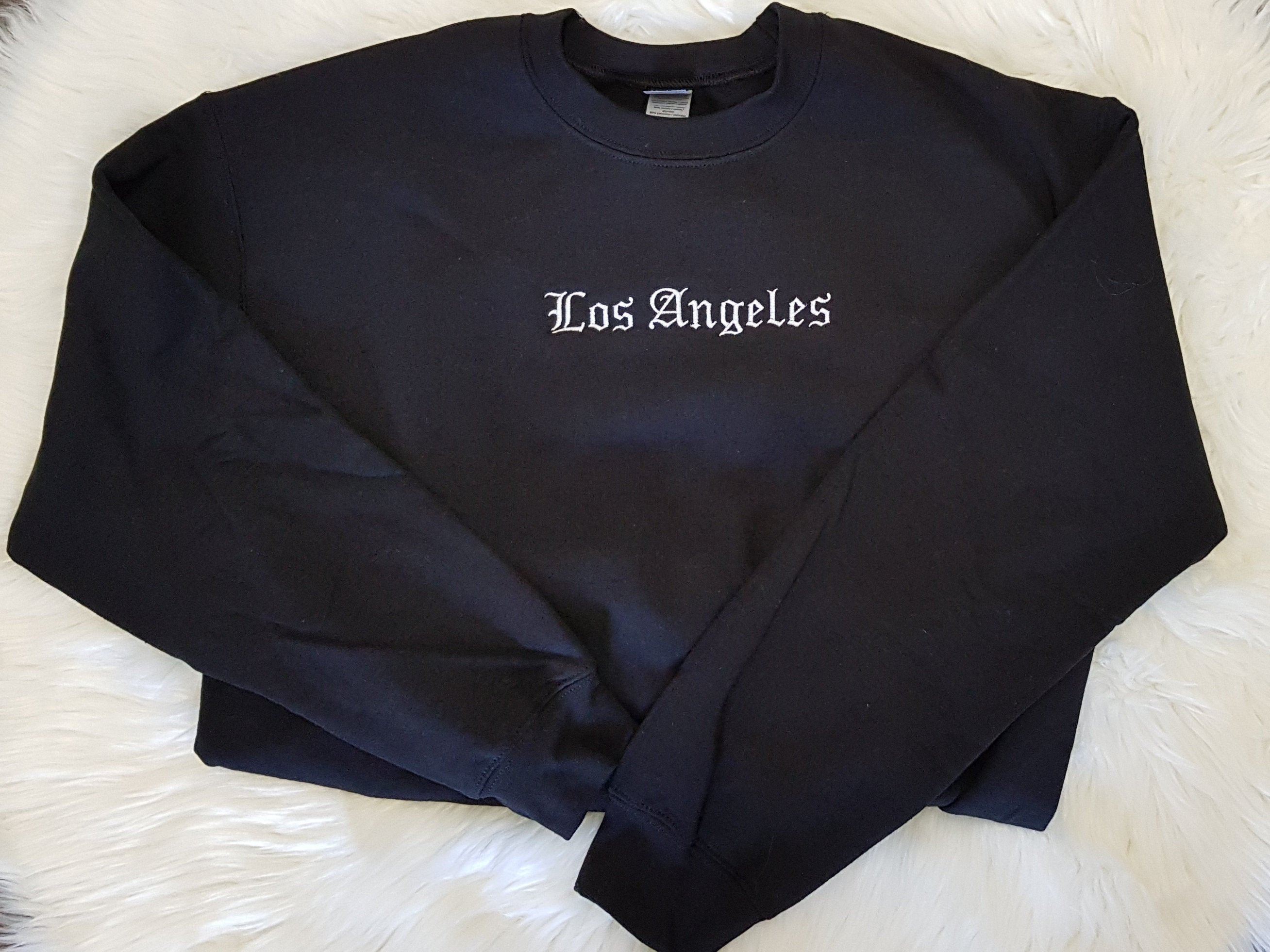 EMBROIDERED Los Angeles Shirt: Unisex Oversized Crewneck – 90s Old English Aesthetic Clothing