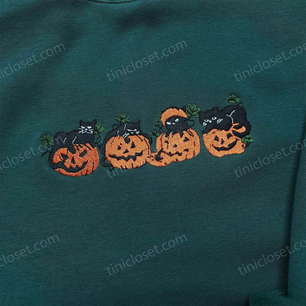 Spooktacular Black Cat Pumpkin Shirt & Vintage Halloween Sweatshirts – Perfect Halloween Gifts!