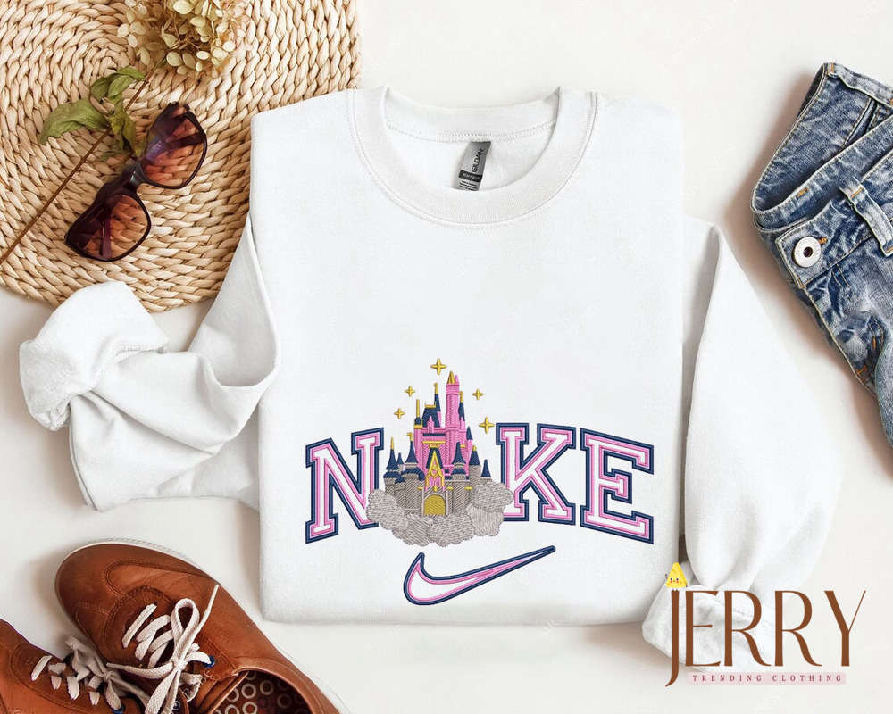 Stylish Nike Christmas Embroidered Sweatshirt: Perfect Holiday Gift!