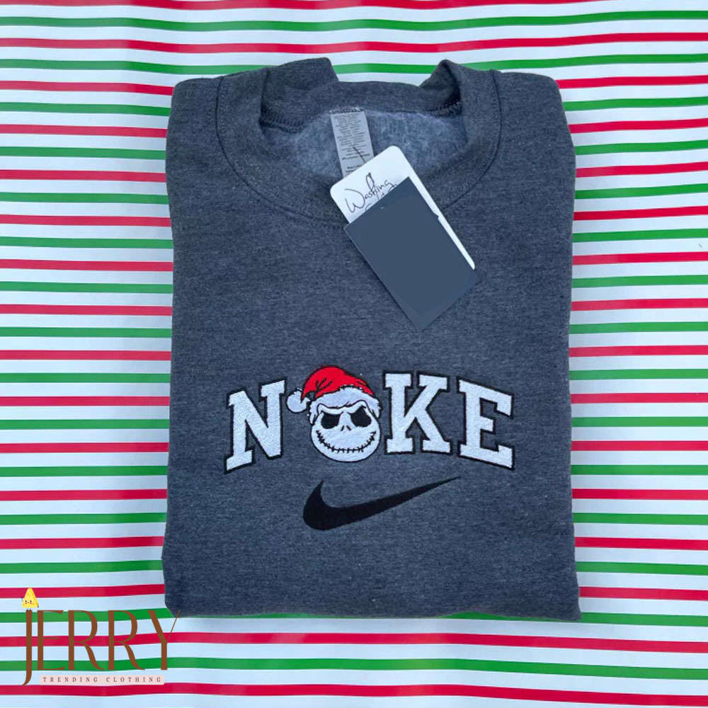 Disney Christmas Nike Sweatshirt: Jack Santa Hat Embroidered – Festive & Cozy!