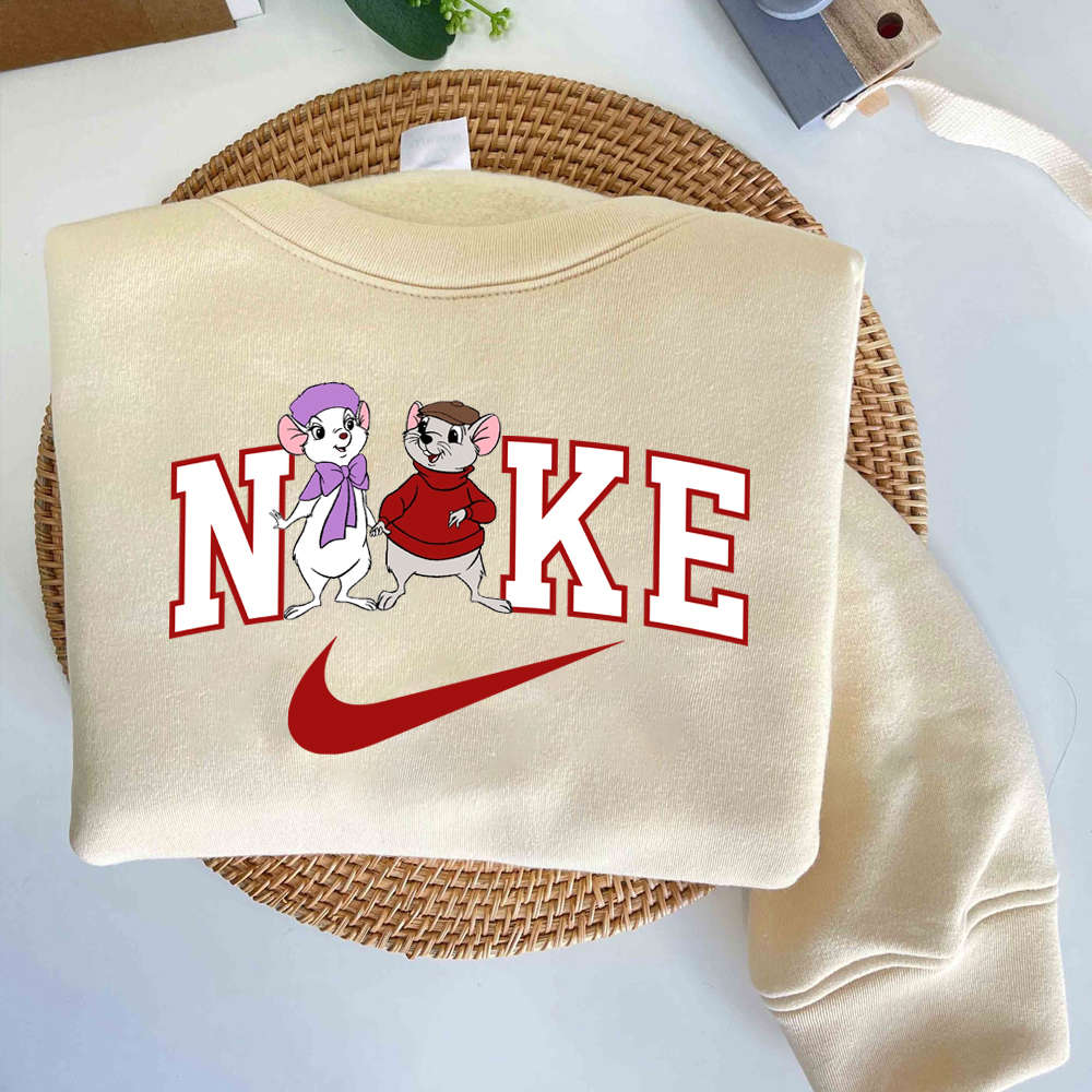 Vintage Nike Santa Grinch Face Embroidered Sweatshirt – Festive Holiday Style for Nike Collectors