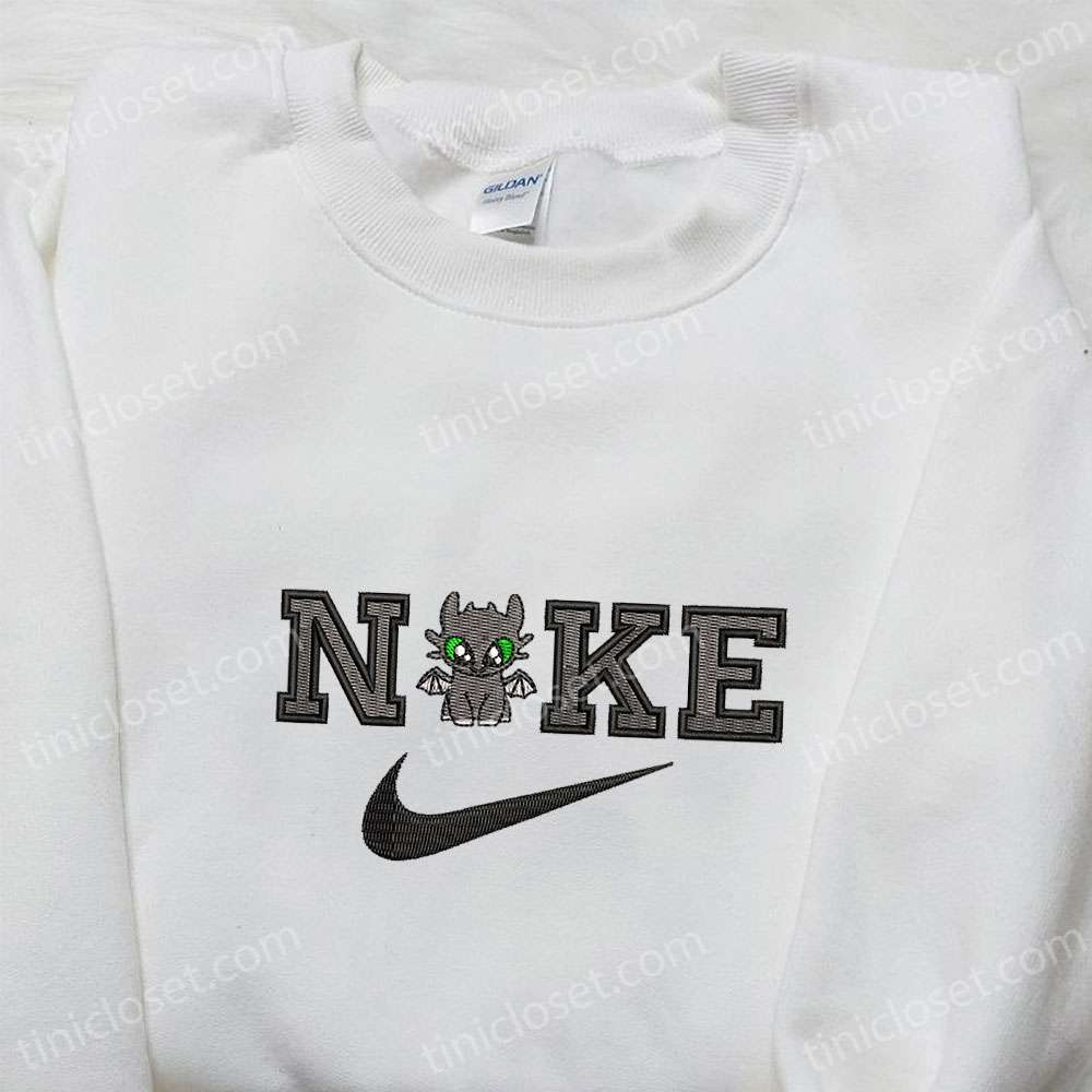 Chibi Toothless x Nike Embroidered Shirt How to Train Your Dragon Cartoon Hoodie – Nike Inspired Sweatshirt