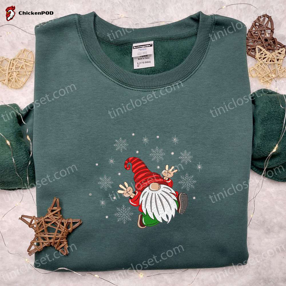 Gnome Snowflakes Embroidered Hoodie – Cute Christmas Sweatshirt Best Gift for Family