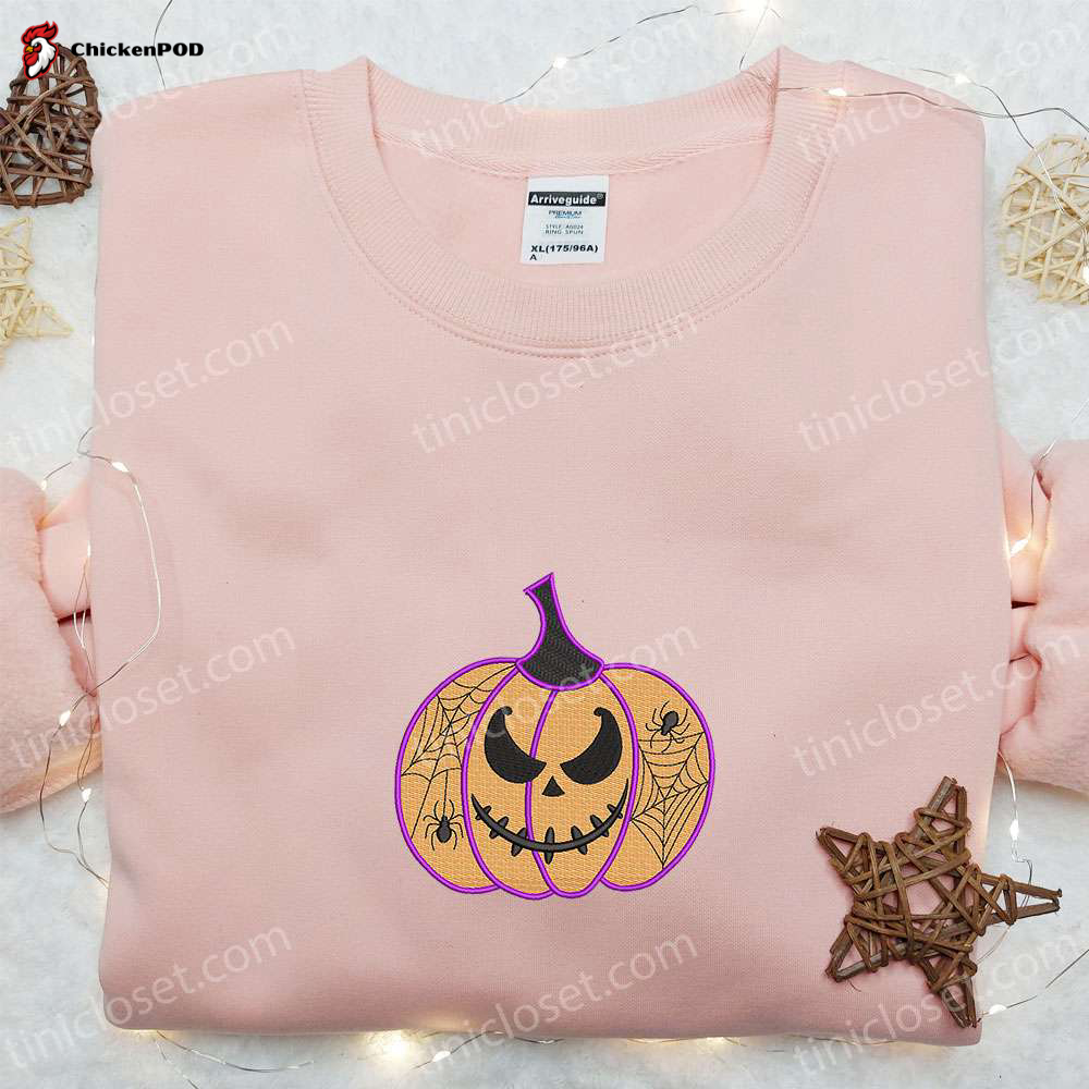 Spooky Jack O Lantern Face & Bats T-Shirt – Perfect Halloween Gift Idea