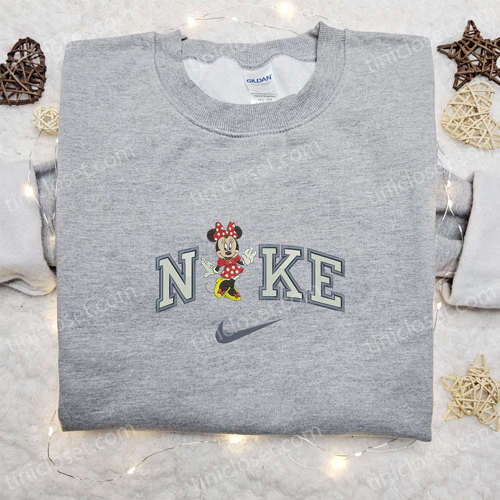 Stylish Nike x Minnie Mouse Hoodie & Disney Characters Sweatshirt: Embroidered Collection with Nike-Inspired T-shirt