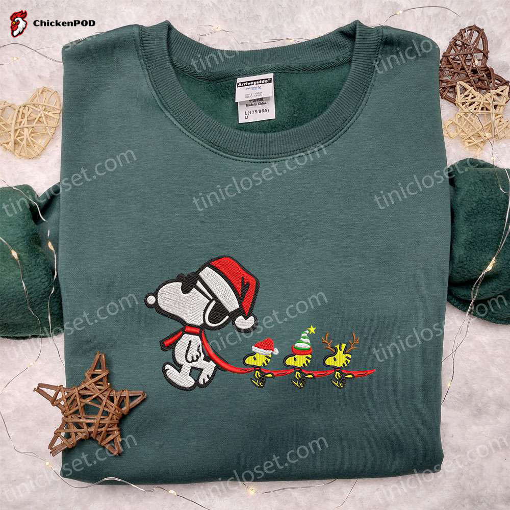 Snoopy & Woodstock Christmas Embroidered Shirt & Peanuts Cartoon Hoodie: Best Family Christmas Gifts