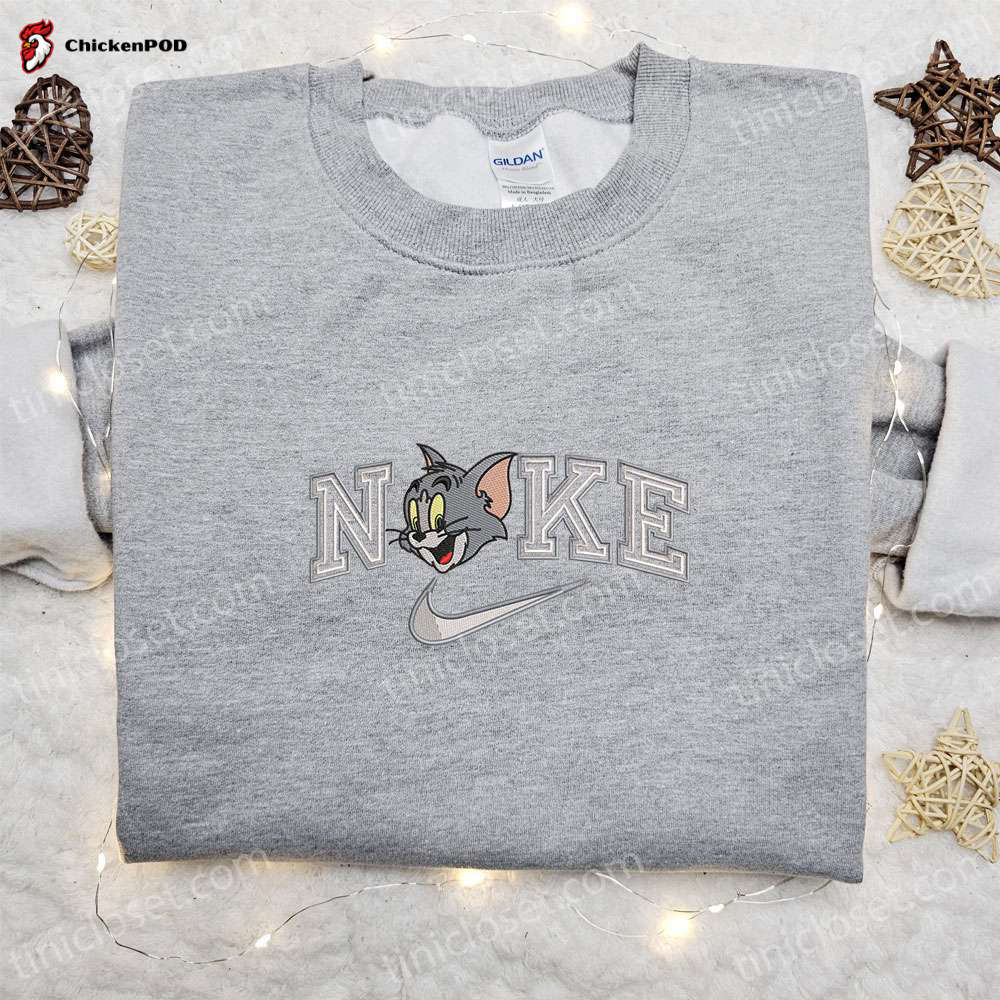 Tom Head x Nike Cartoon Embroidered Sweatshirt & Tom and Jerry Shirt: Best Family Gift Ideas