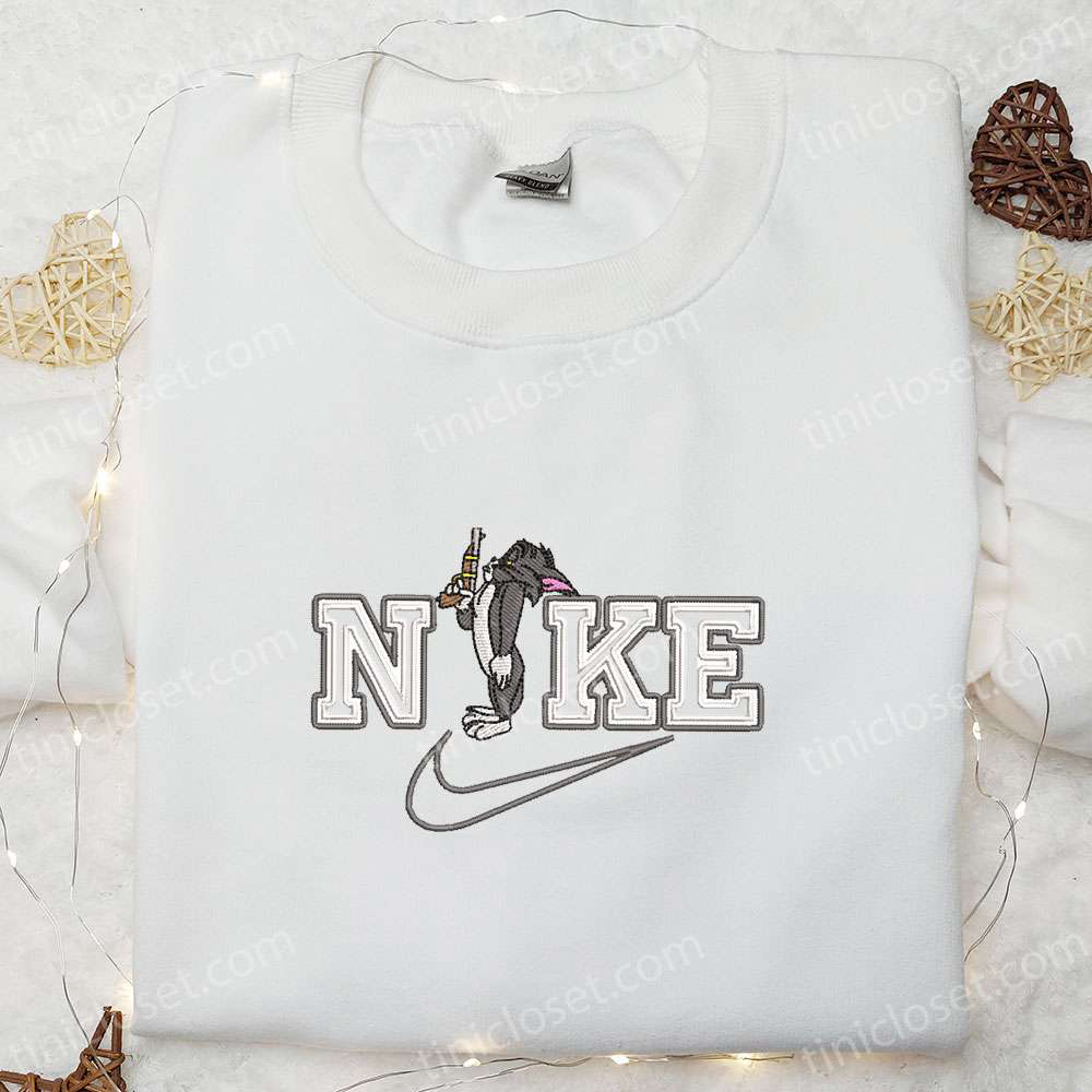 Tom Hunter x Nike Cartoon Embroidered Sweatshirt & Tom and Jerry Shirt: Best Family Gift Ideas